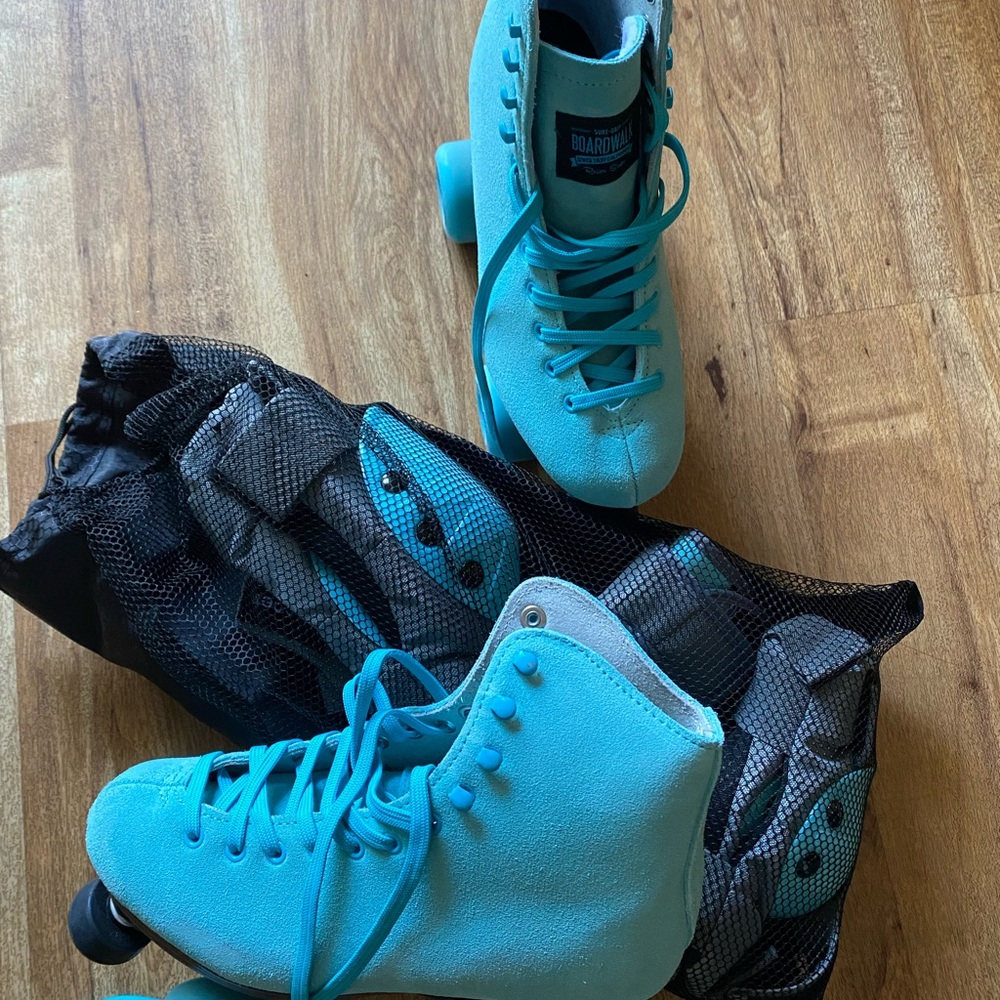 Sure Grip Boardwalk Skates Size 6 (Women 7.5)
